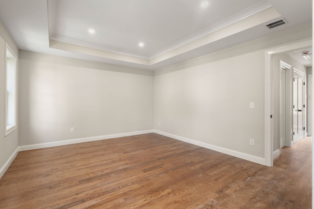 Worcester, Massachusetts, 01606, United States, 3 Bedrooms Bedrooms, ,3 BathroomsBathrooms,Residential,For Sale,1905878