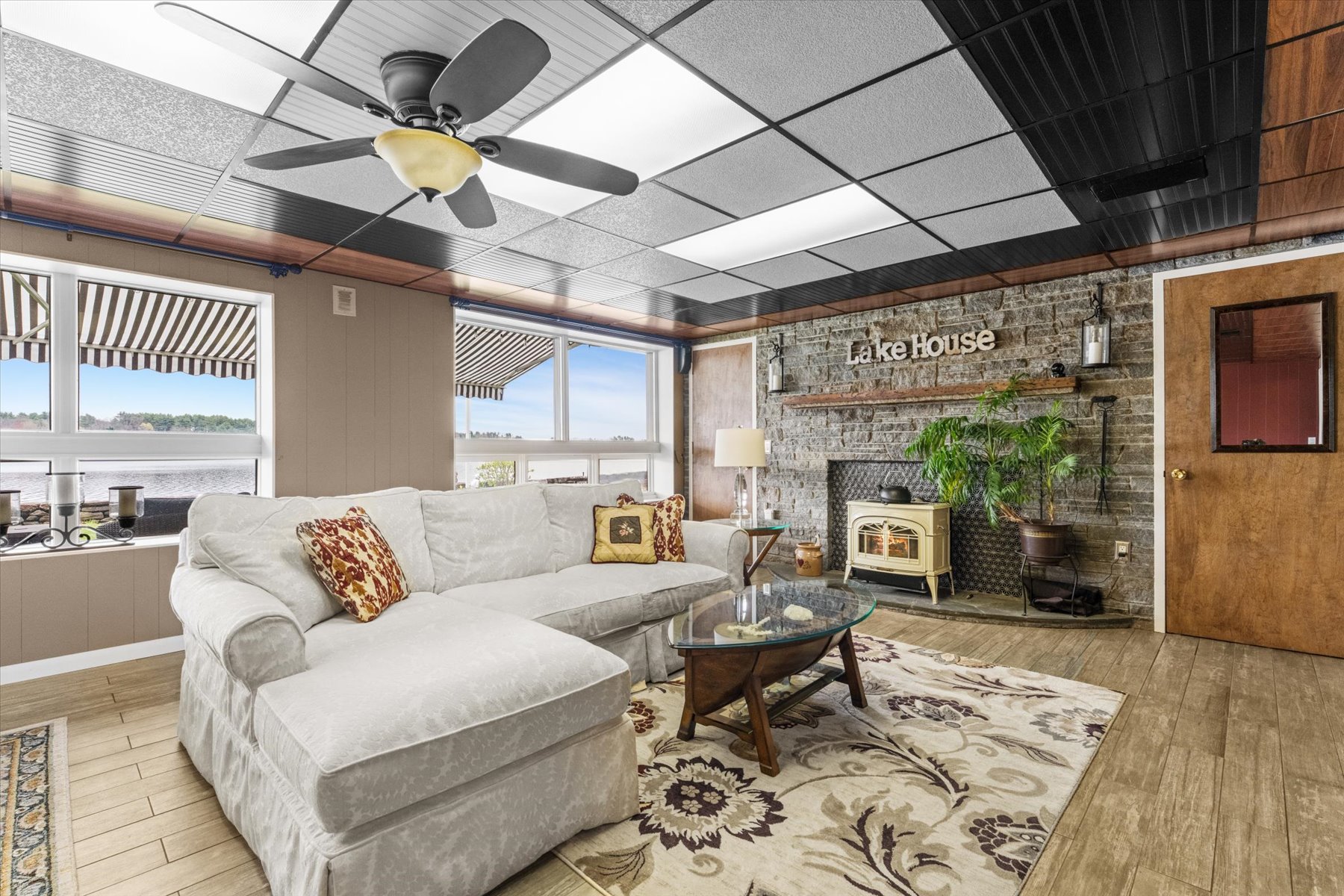  45 Lakeshore Drive Extension, West Brookfield, MA 01585 - 物件實景