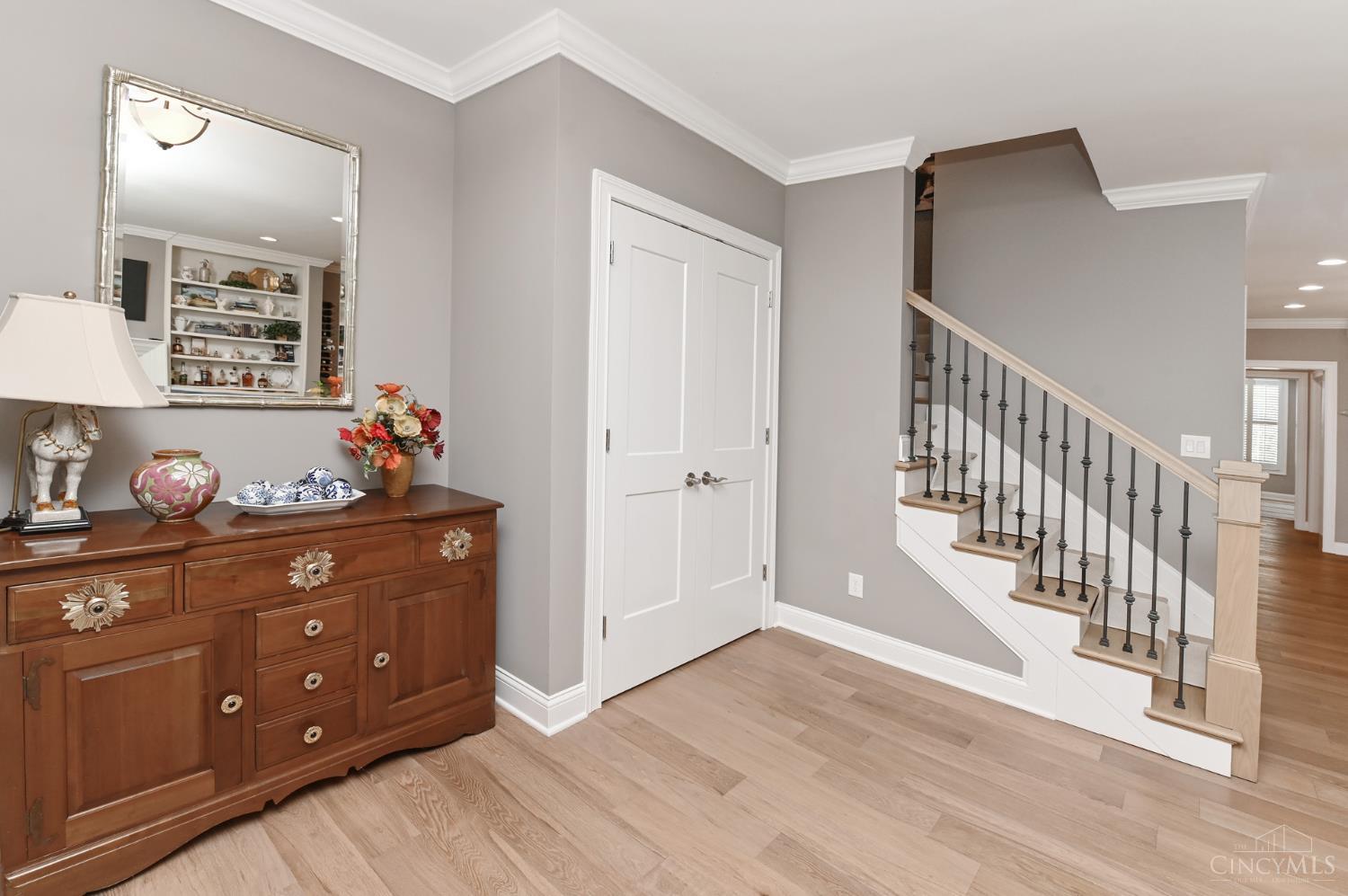Madeira, Ohio, 45243, United States, 3 Bedrooms Bedrooms, ,4 BathroomsBathrooms,Residential,For Sale,1940356