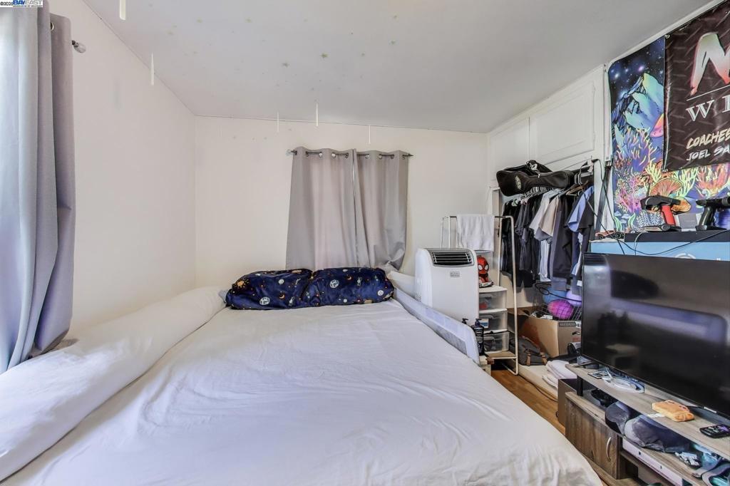 Hayward, California, 94544, United States, 3 Bedrooms Bedrooms, ,2 BathroomsBathrooms,Residential,For Sale,1938339