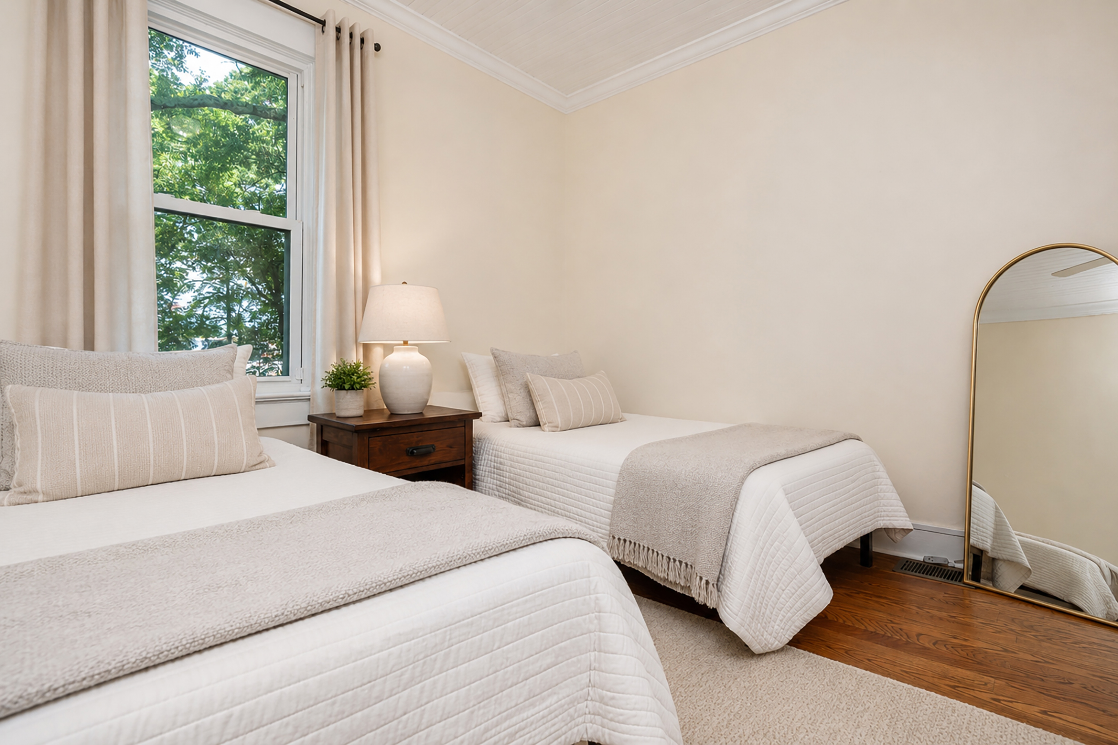  Beautifully Renovated Bungalow Located in Berkeley Park - 物件實景