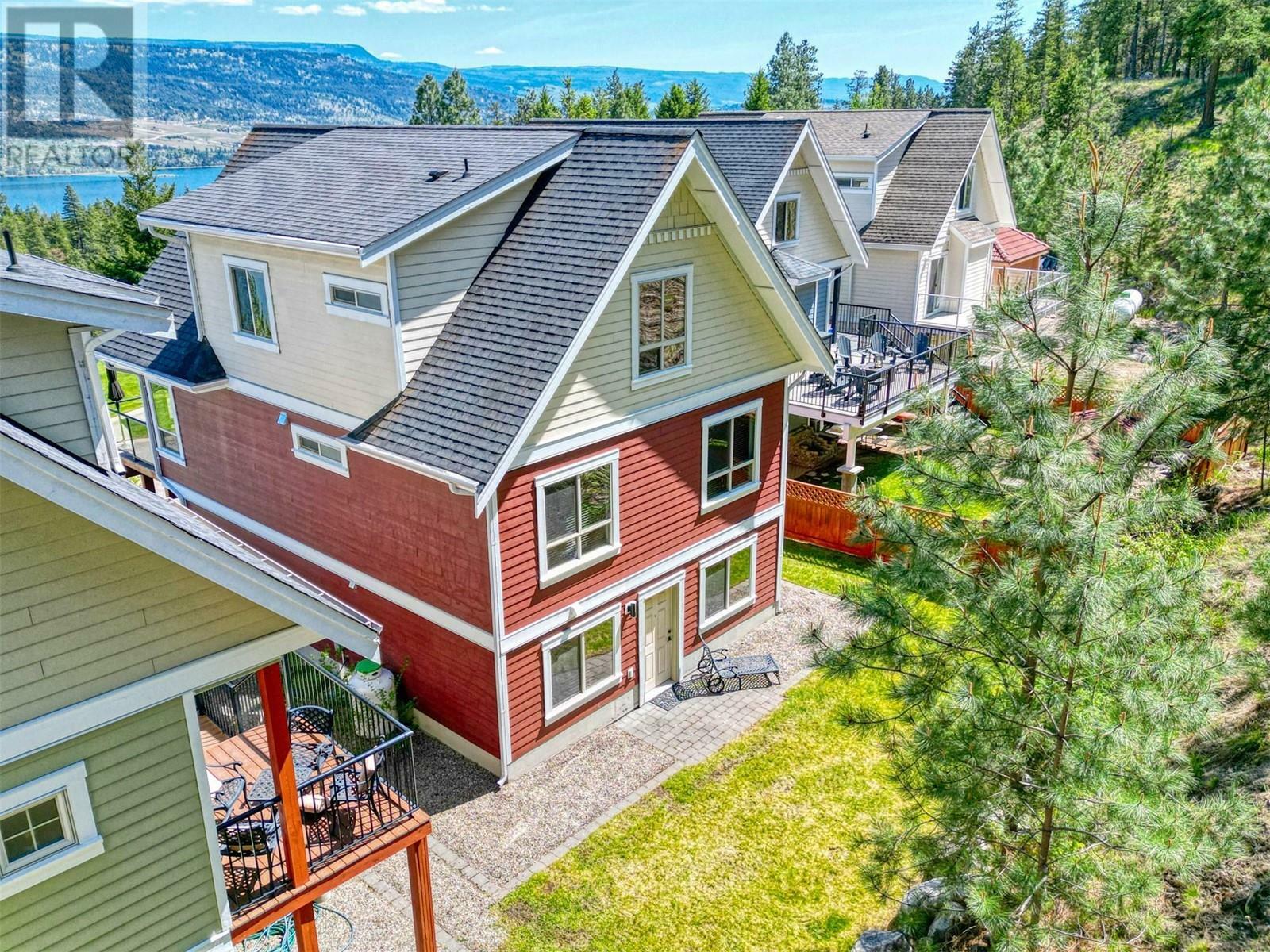 KELOWNA, British Columbia, V1Z 3R8, CA, 3 Bedrooms Bedrooms, ,3 BathroomsBathrooms,Residential,For Sale,1839050