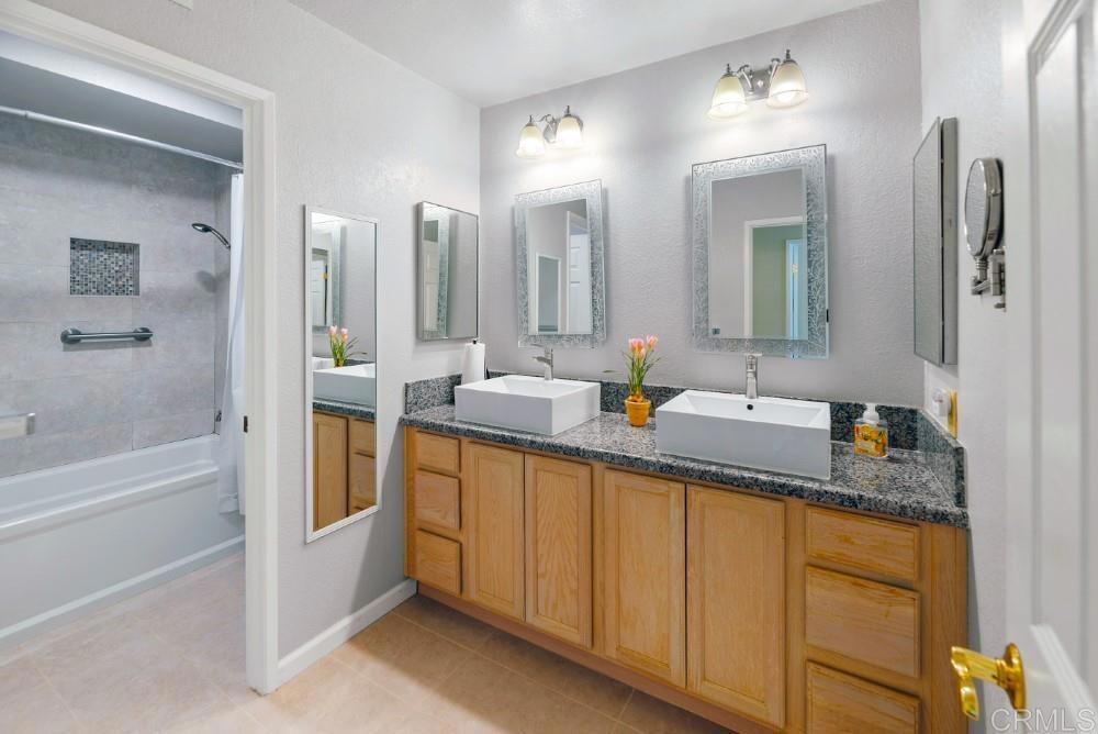 San Diego, California, 92064, United States, 4 Bedrooms Bedrooms, ,3 BathroomsBathrooms,Residential,For Sale,1827869