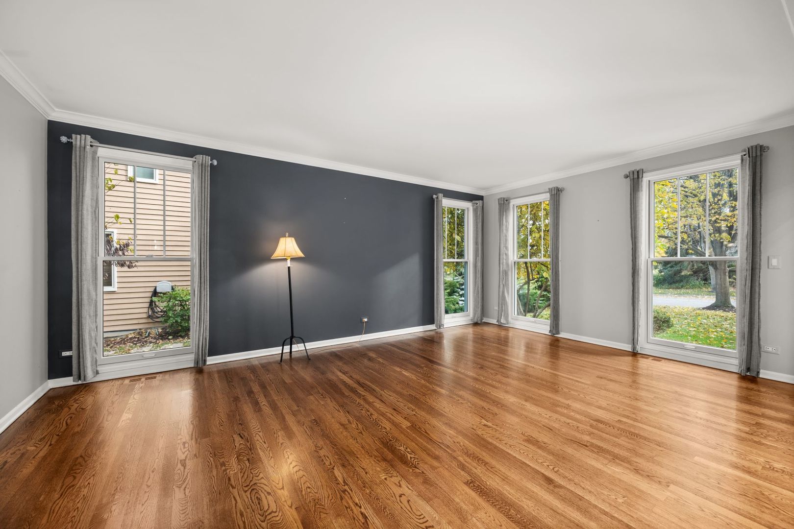 West Chicago, Illinois, 60185, United States, 4 Bedrooms Bedrooms, ,4 BathroomsBathrooms,Residential,For Sale,1991101