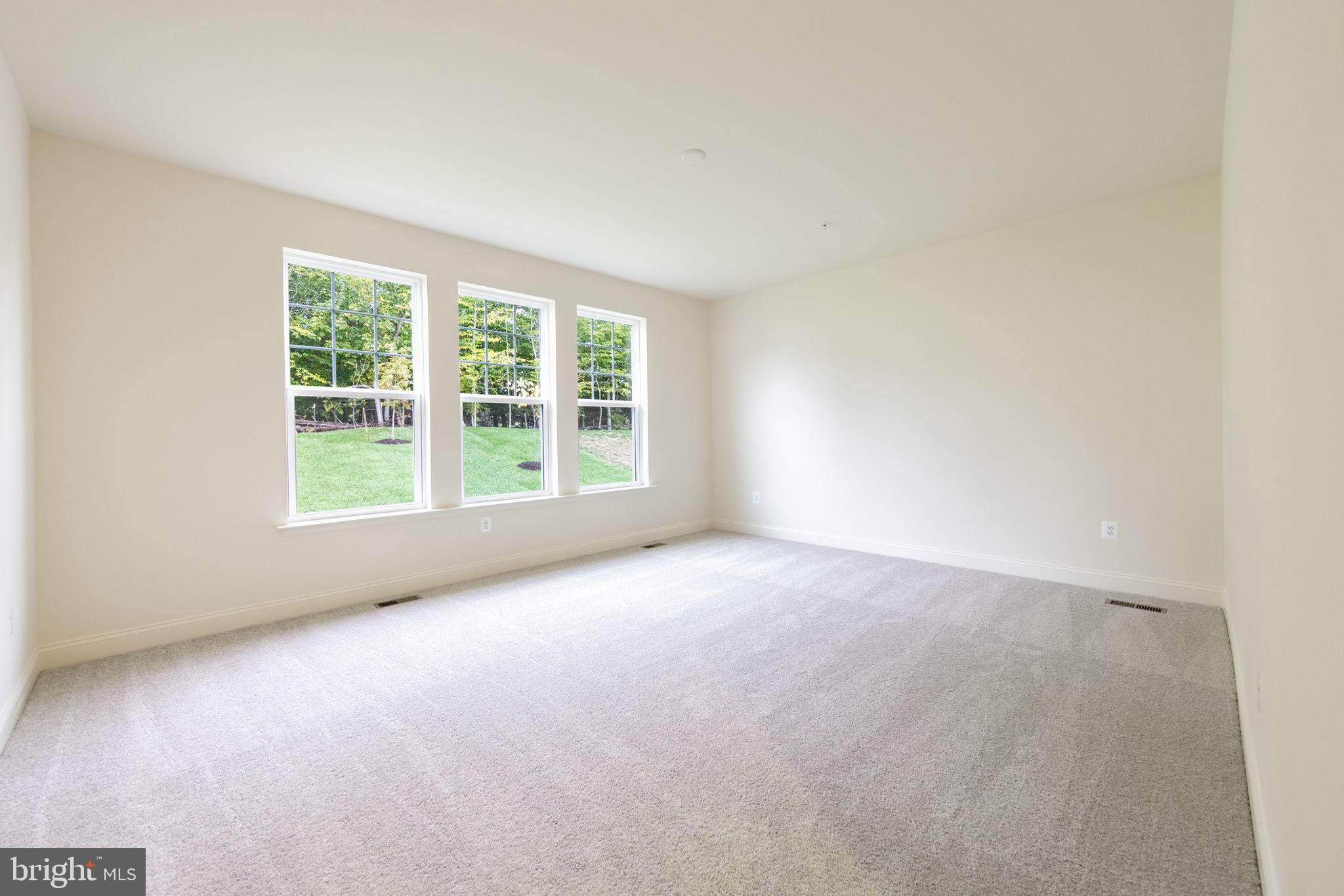 Clinton, Maryland, 20735, United States, 5 Bedrooms Bedrooms, ,5 BathroomsBathrooms,Residential,For Sale,1873789