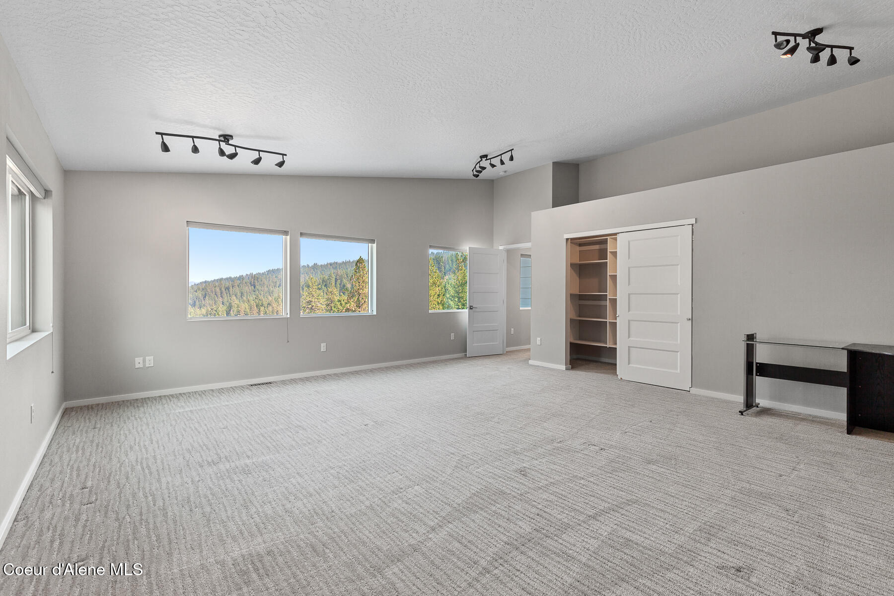 Coeur D'alene, Idaho, 83814, United States, 3 Bedrooms Bedrooms, ,Residential,For Sale,1942138