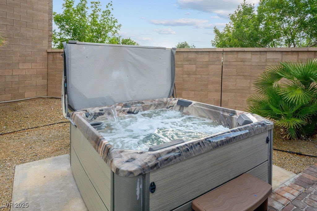 Henderson, Nevada, 89044, United States, 5 Bedrooms Bedrooms, ,5 BathroomsBathrooms,Residential,For Sale,2003253