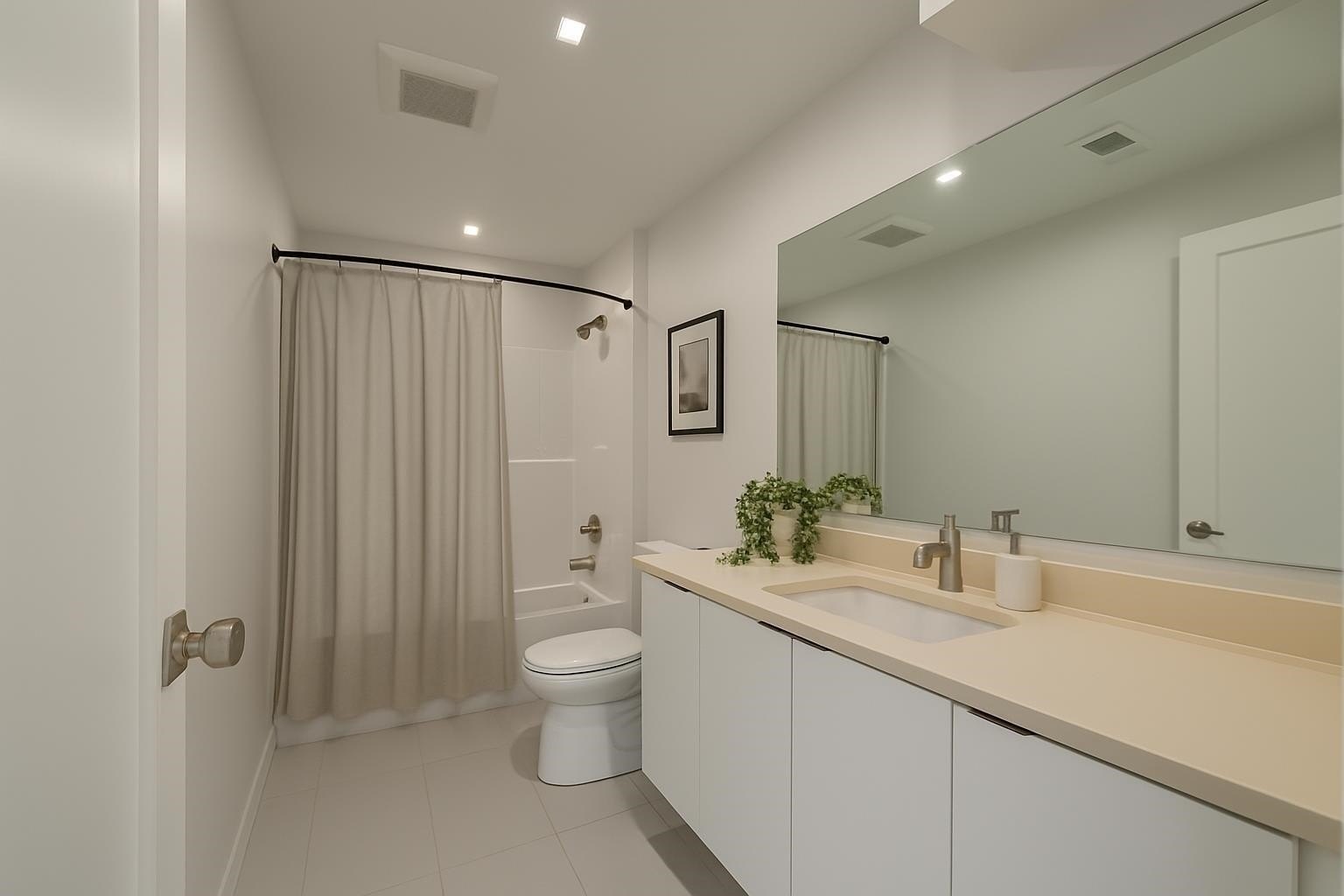 DE PERE, Wisconsin, 54115, United States, 2 Bedrooms Bedrooms, ,3 BathroomsBathrooms,Residential,For Sale,2005271