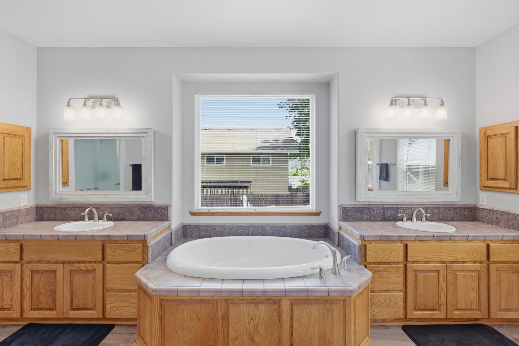  965 NW Valley View Drive Grants Pass, OR 97526 - 物件實景