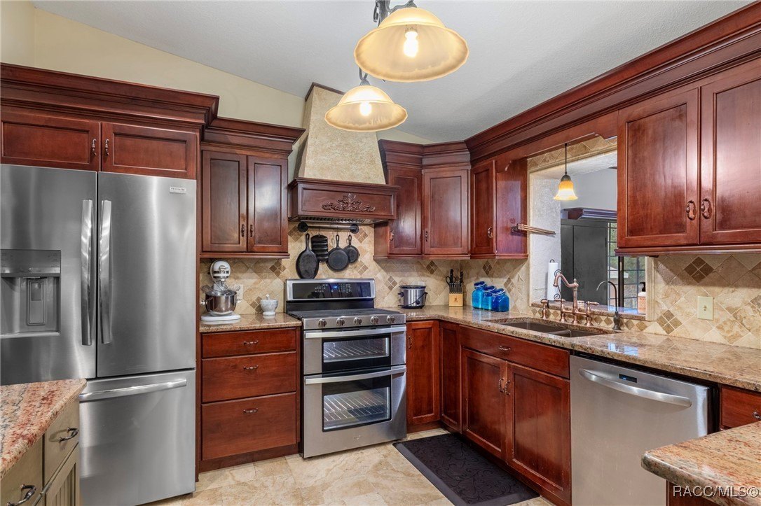 Crystal River, Florida, 34428, United States, 3 Bedrooms Bedrooms, ,2 BathroomsBathrooms,Residential,For Sale,2006221