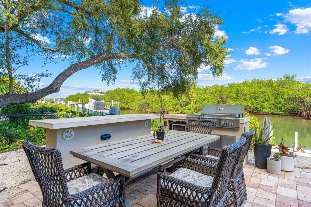 Sarasota, Florida, 34242, United States, 4 Bedrooms Bedrooms, ,5 BathroomsBathrooms,Residential,For Sale,1999117