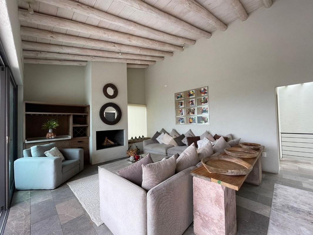 Valle de Bravo, Estado de México, 51200, Mexico, 4 Bedrooms Bedrooms, ,5 BathroomsBathrooms,Residential,For Sale,1722464