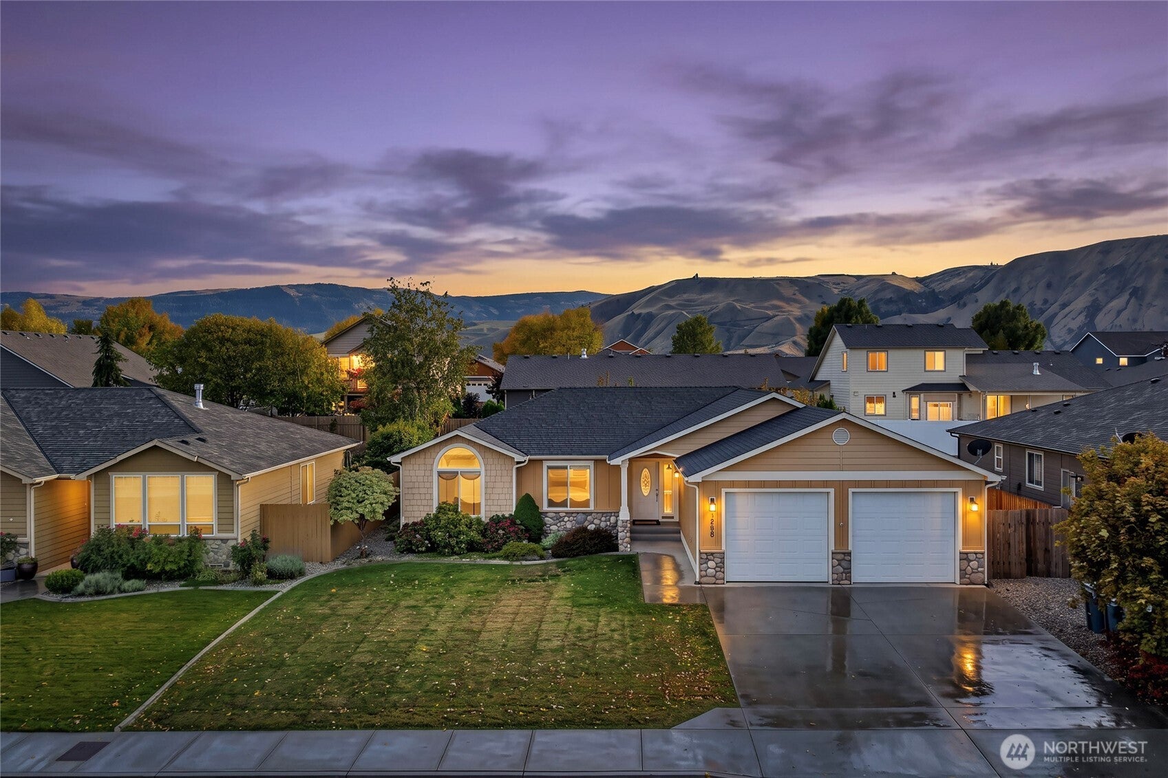 Boulder Loop, East Wenatchee, WA 98802