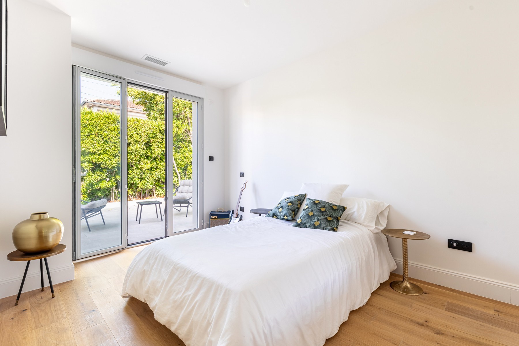  LE BOUSCAT – CONTEMPORARY HOME – SWIMMING POOL – 4 BEDROOMS – LANDSCAPED GARDEN - 物件實景
