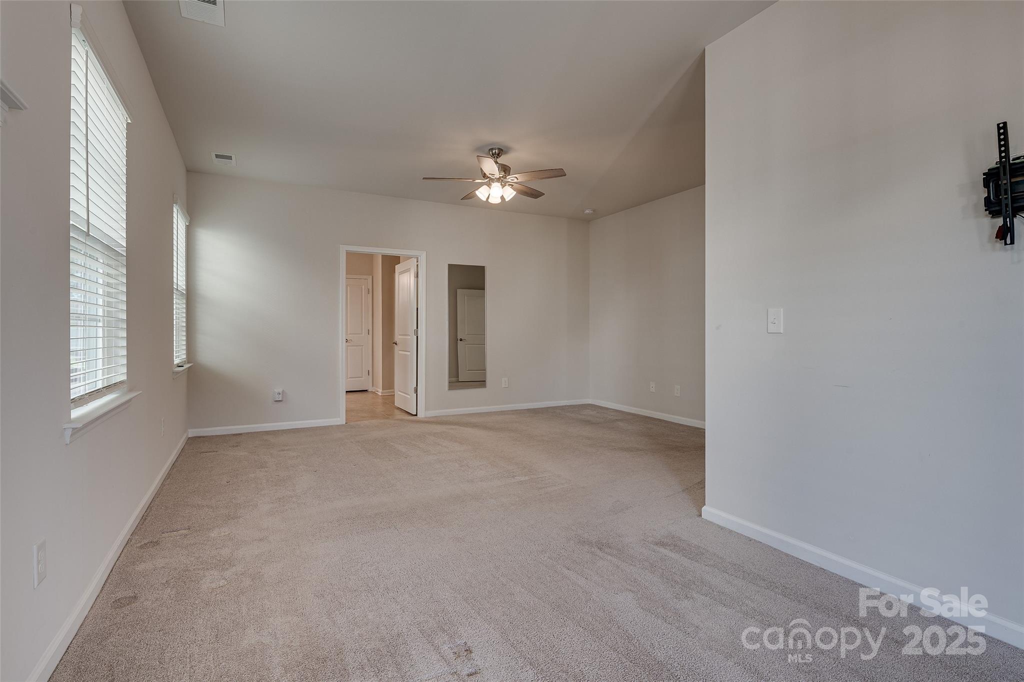 Charlotte, North Carolina, 28273, United States, 4 Bedrooms Bedrooms, ,3 BathroomsBathrooms,Residential,For Sale,1988941