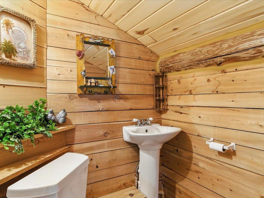 Grand Rapids, Minnesota, 55744, United States, 3 Bedrooms Bedrooms, ,3 BathroomsBathrooms,Residential,For Sale,1885314