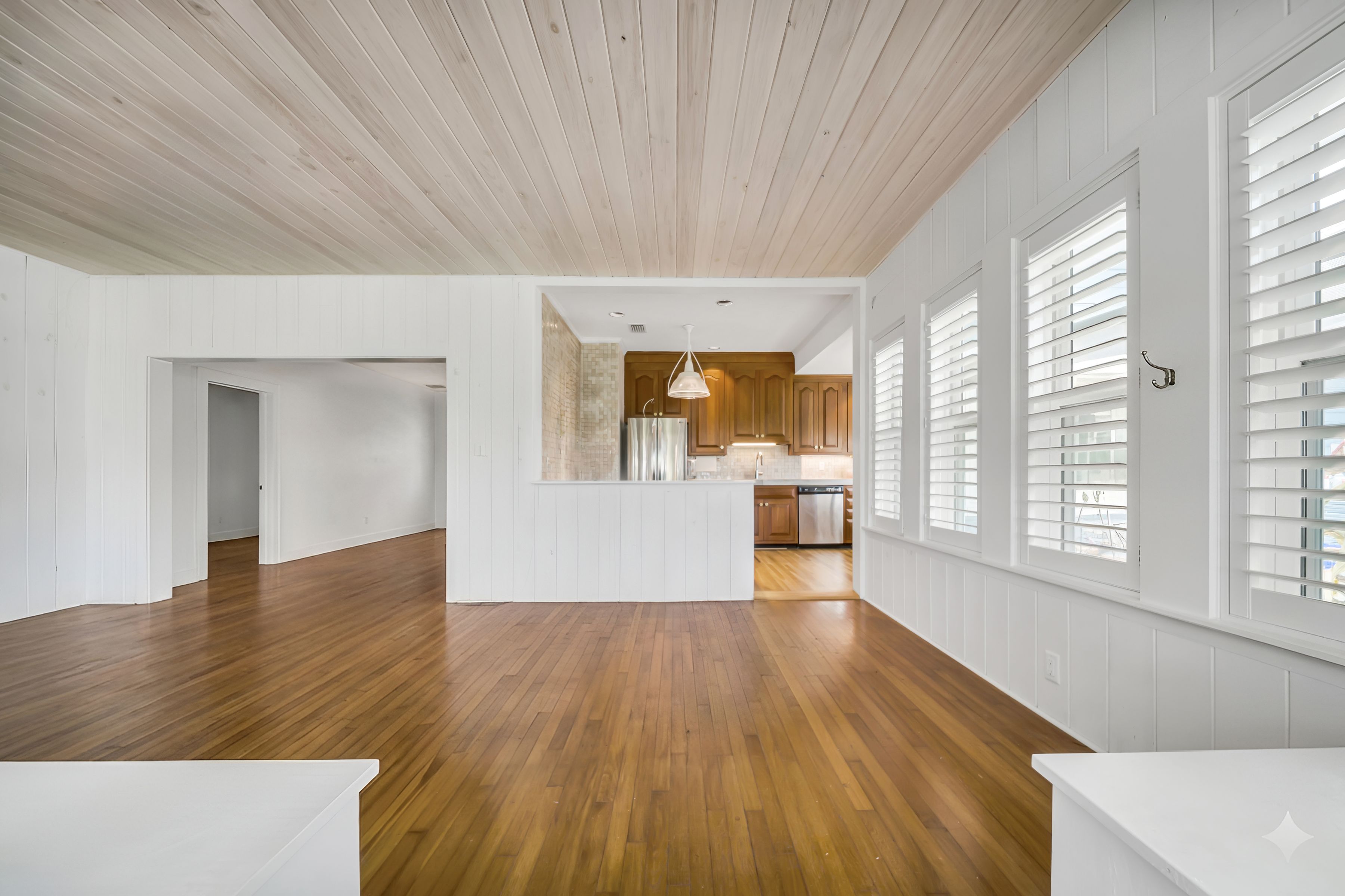  1408 N Lakeside Drive - 物件實景