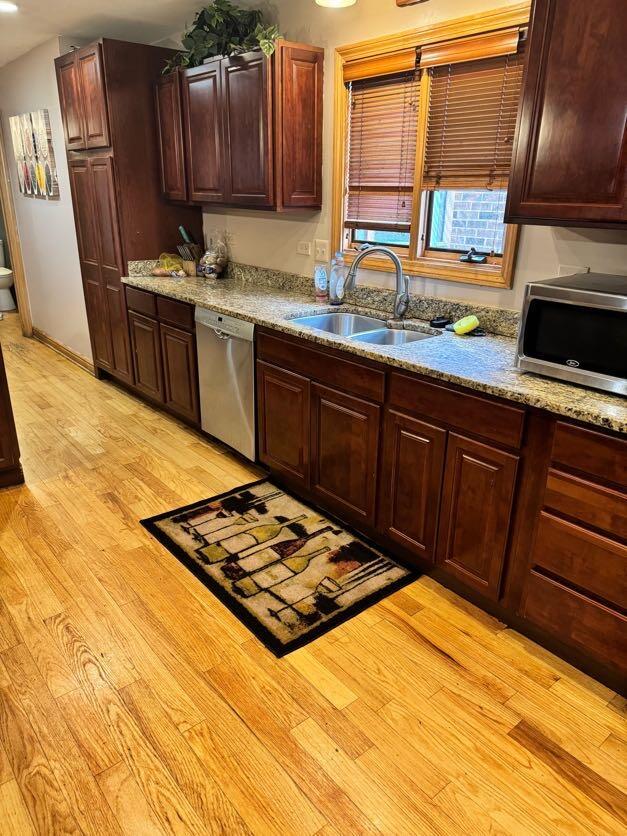 River Grove, Illinois, 60171, United States, 5 Bedrooms Bedrooms, ,4 BathroomsBathrooms,Residential,For Sale,1910767