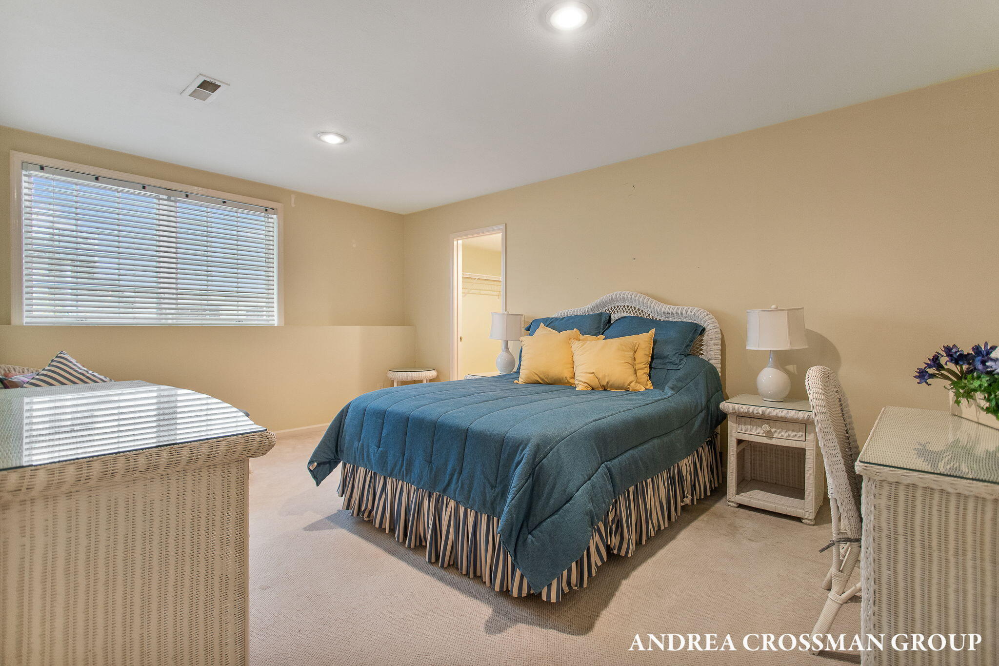 St. Joseph, Michigan, 49085, United States, 4 Bedrooms Bedrooms, ,4 BathroomsBathrooms,Residential,For Sale,1960959