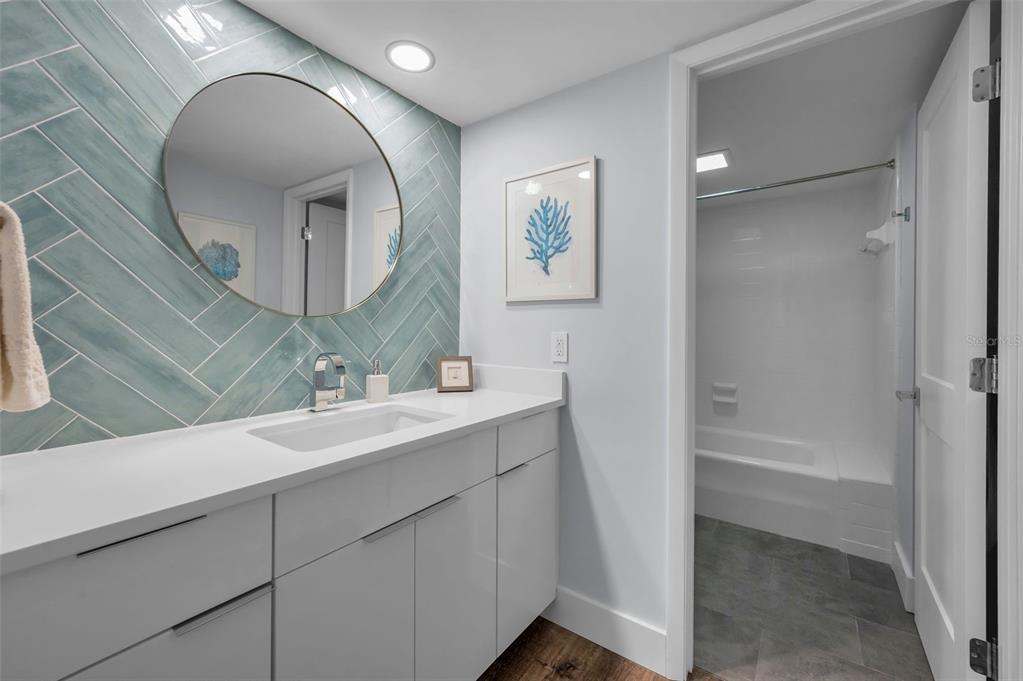 Clearwater Beach, Florida, 33767, United States, 2 Bedrooms Bedrooms, ,2 BathroomsBathrooms,Residential,For Sale,1786658
