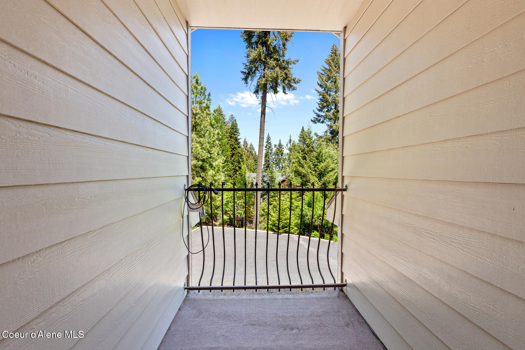 Coeur d'Alene, Idaho, 83814, United States, 4 Bedrooms Bedrooms, ,Residential,For Sale,2048588