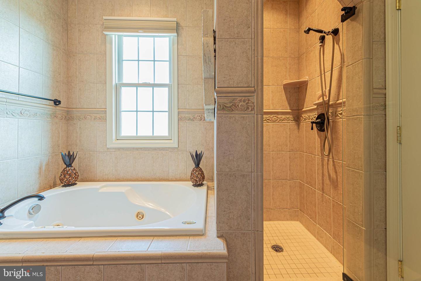 Ocean City, Maryland, 21842, United States, 4 Bedrooms Bedrooms, ,5 BathroomsBathrooms,Residential,For Sale,1901864