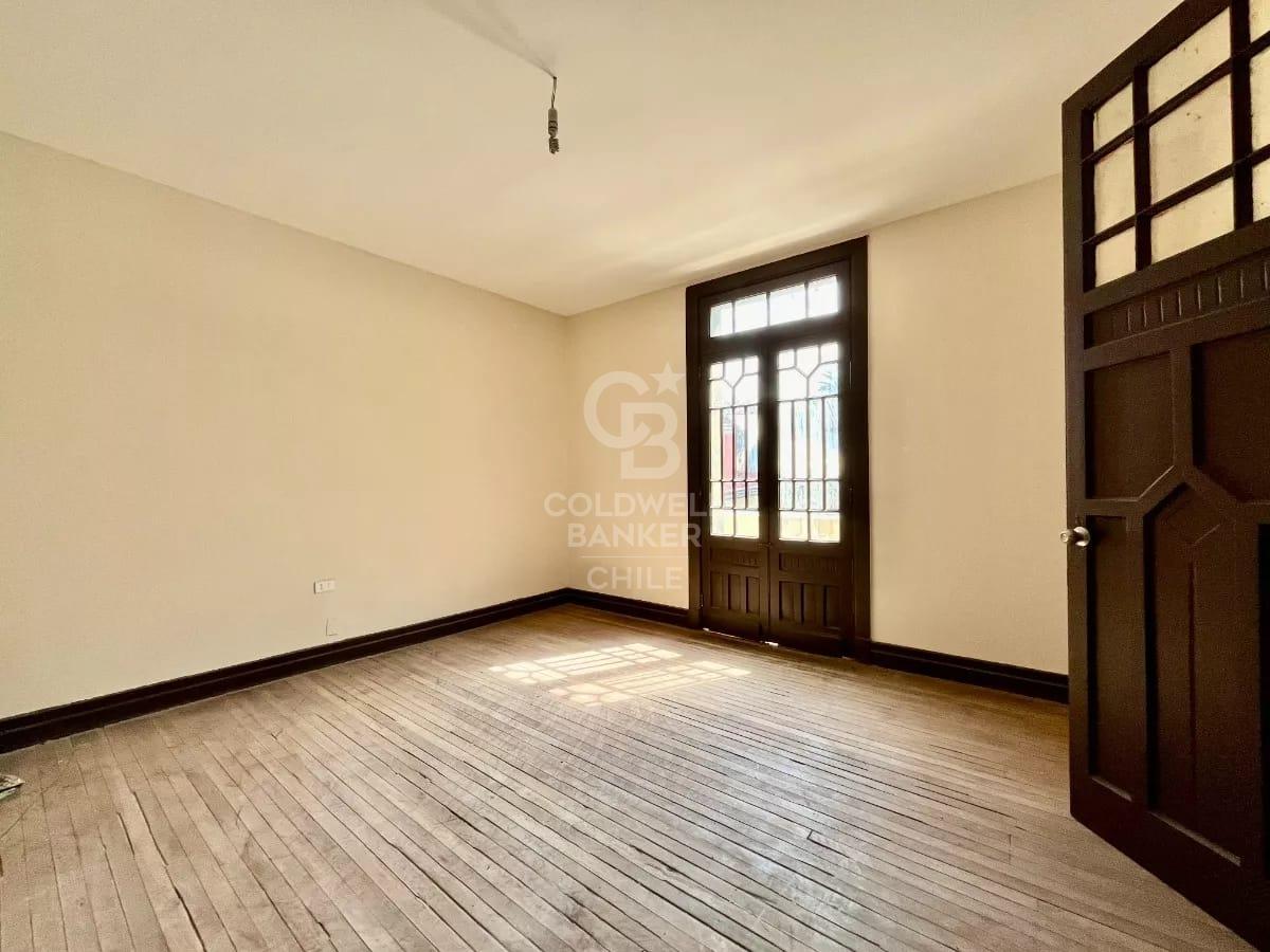 Providencia, Chile, 10 Bedrooms Bedrooms, ,4 BathroomsBathrooms,Residential,For Sale,1995865