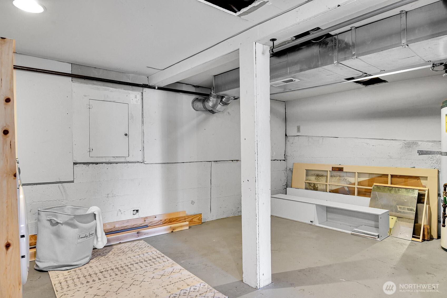 SEATTLE, Washington, 98119, United States, 2 Bedrooms Bedrooms, ,1 BathroomBathrooms,Residential,For Sale,1907615