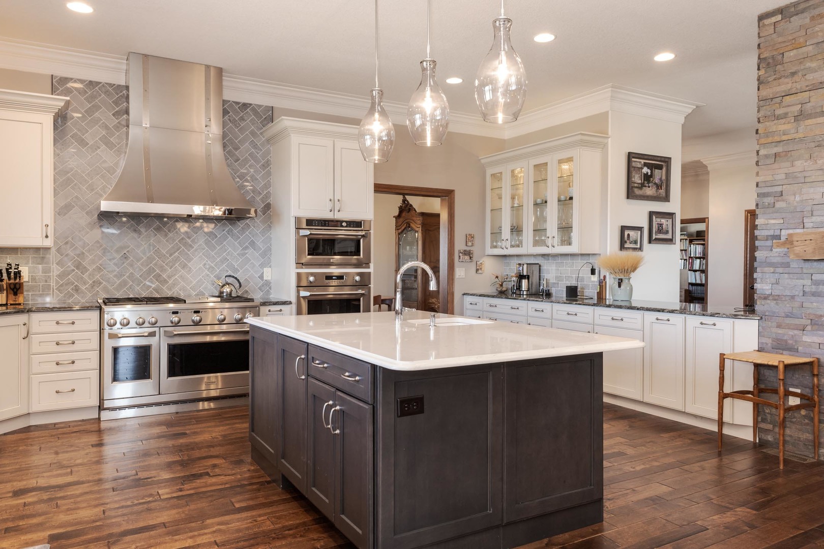 Hudson, Illinois, 61748, United States, 3 Bedrooms Bedrooms, ,5 BathroomsBathrooms,Residential,For Sale,1987913