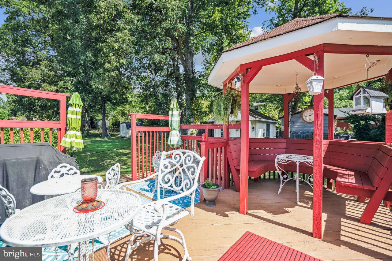 Glenn Dale, Maryland, 20769, United States, 6 Bedrooms Bedrooms, ,3 BathroomsBathrooms,Residential,For Sale,1932294