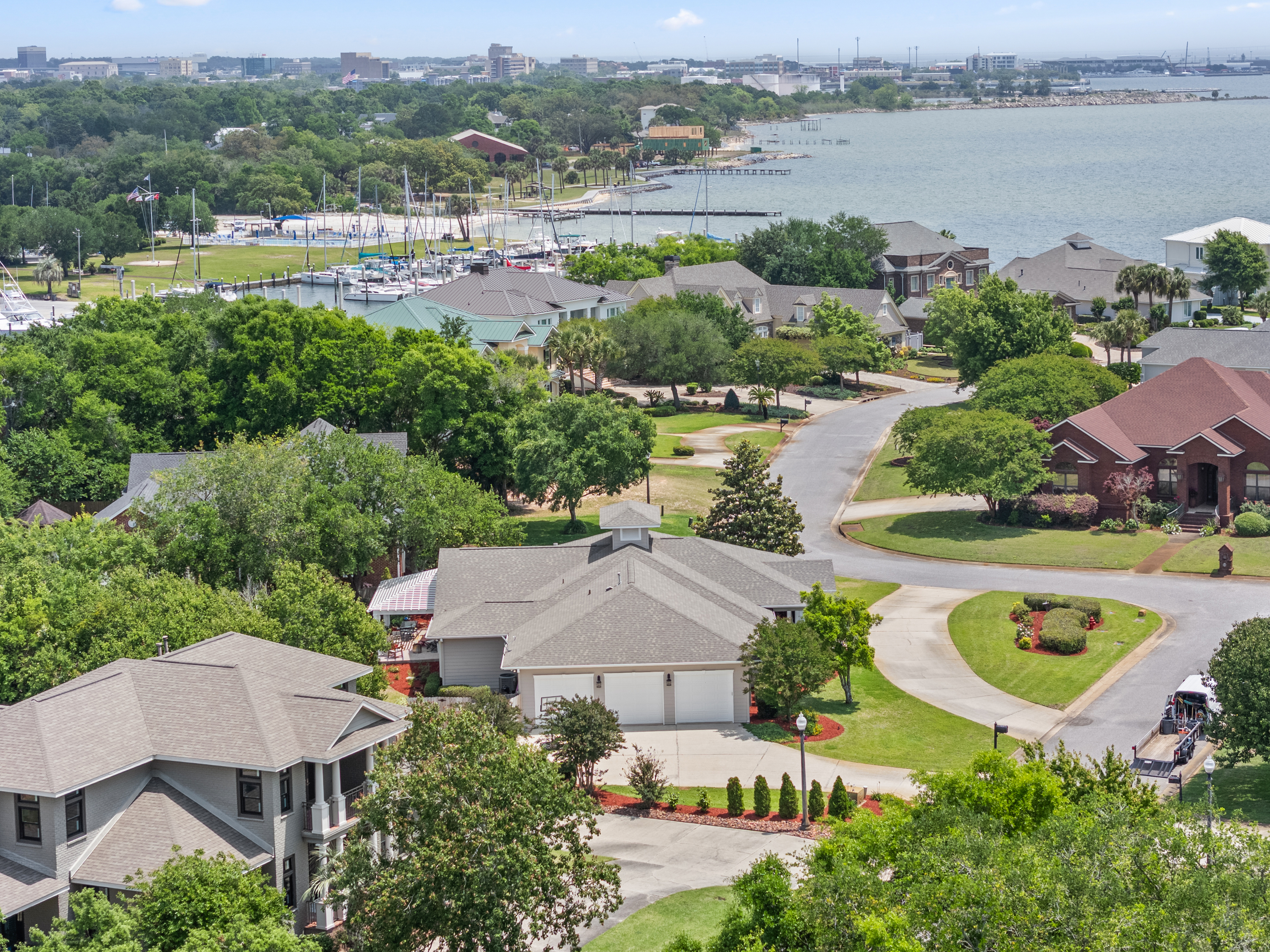  Refined Bayfront Living In Private Gated Enclave - 物件實景