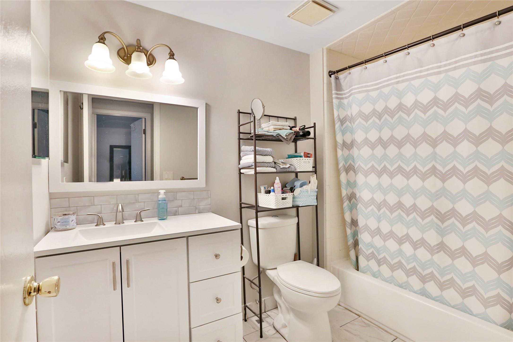  Clinton Township - 物件實景