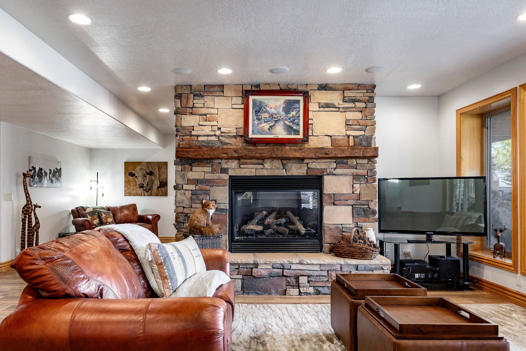  Exquisite Custom Home with 360-Degree Views - 物件實景