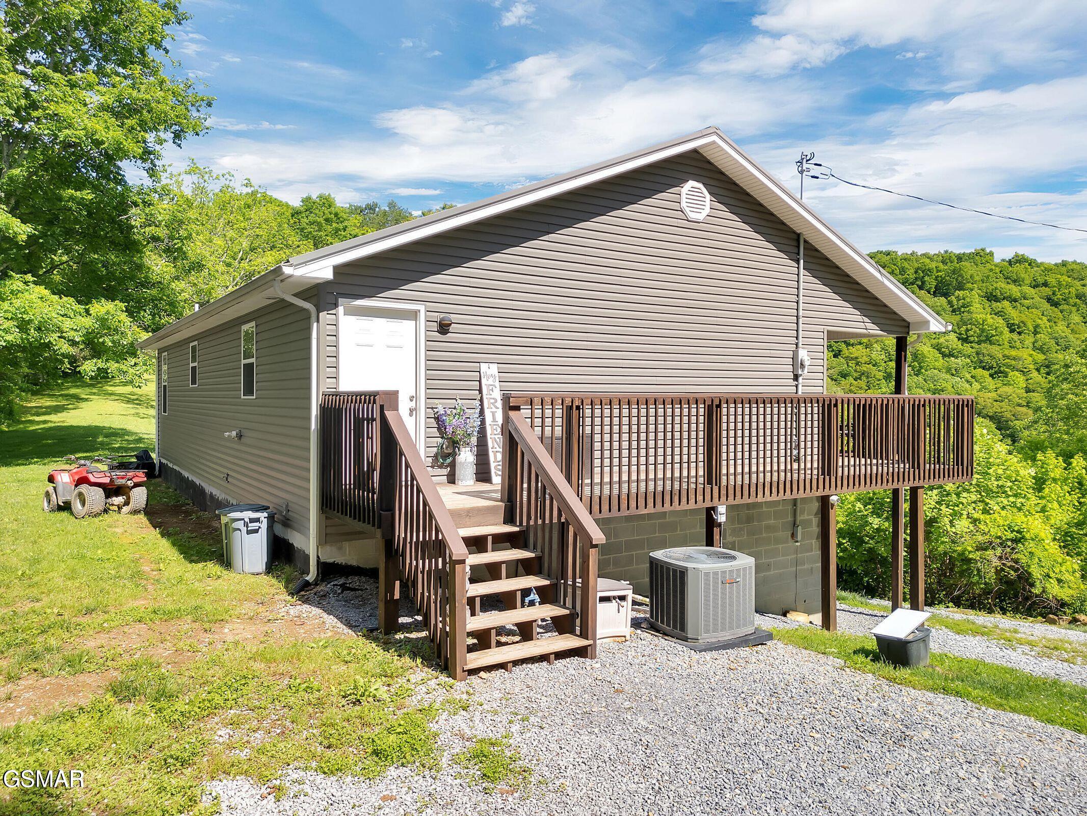 Bybee, Tennessee, 37713, United States, 4 Bedrooms Bedrooms, ,2 BathroomsBathrooms,Residential,For Sale,1980486