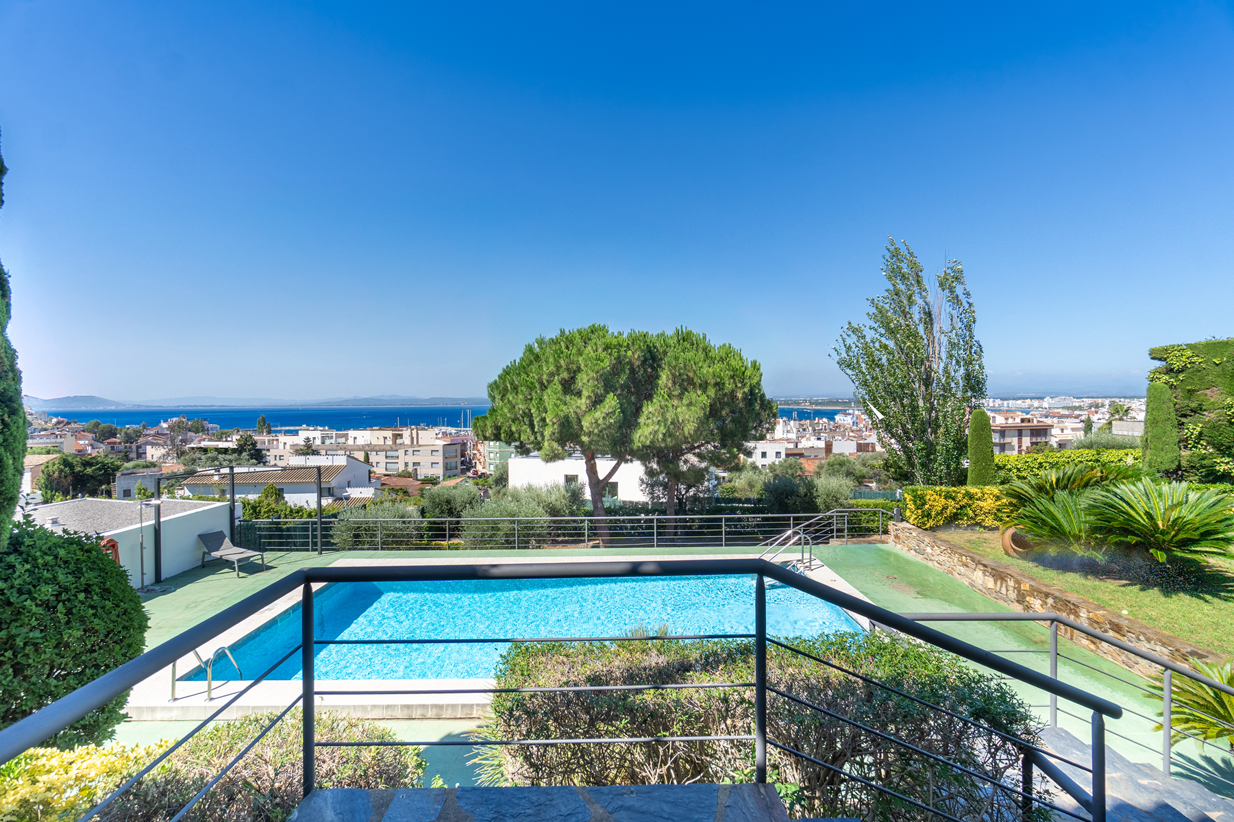  Distinguished Mediterranean-Style Villa in Roses, Costa Brava - 物件實景