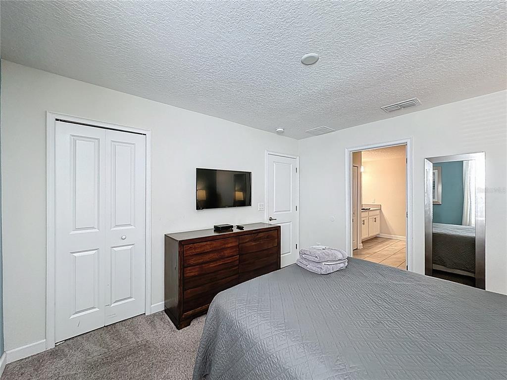 Davenport, Florida, 33896, United States, 8 Bedrooms Bedrooms, ,5 BathroomsBathrooms,Residential,For Sale,1992116