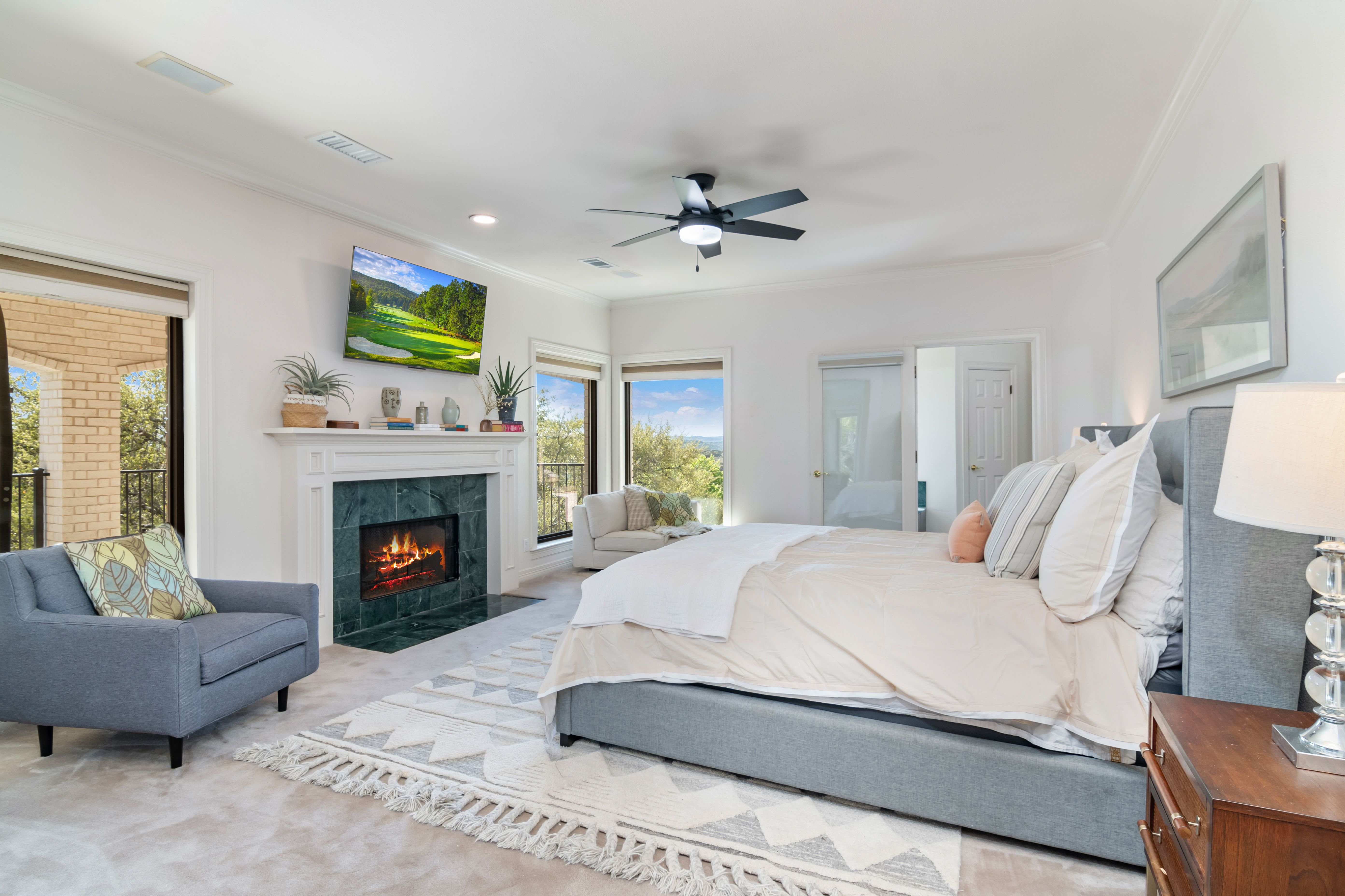  Luxury Living with Hilltop Views - 物件實景