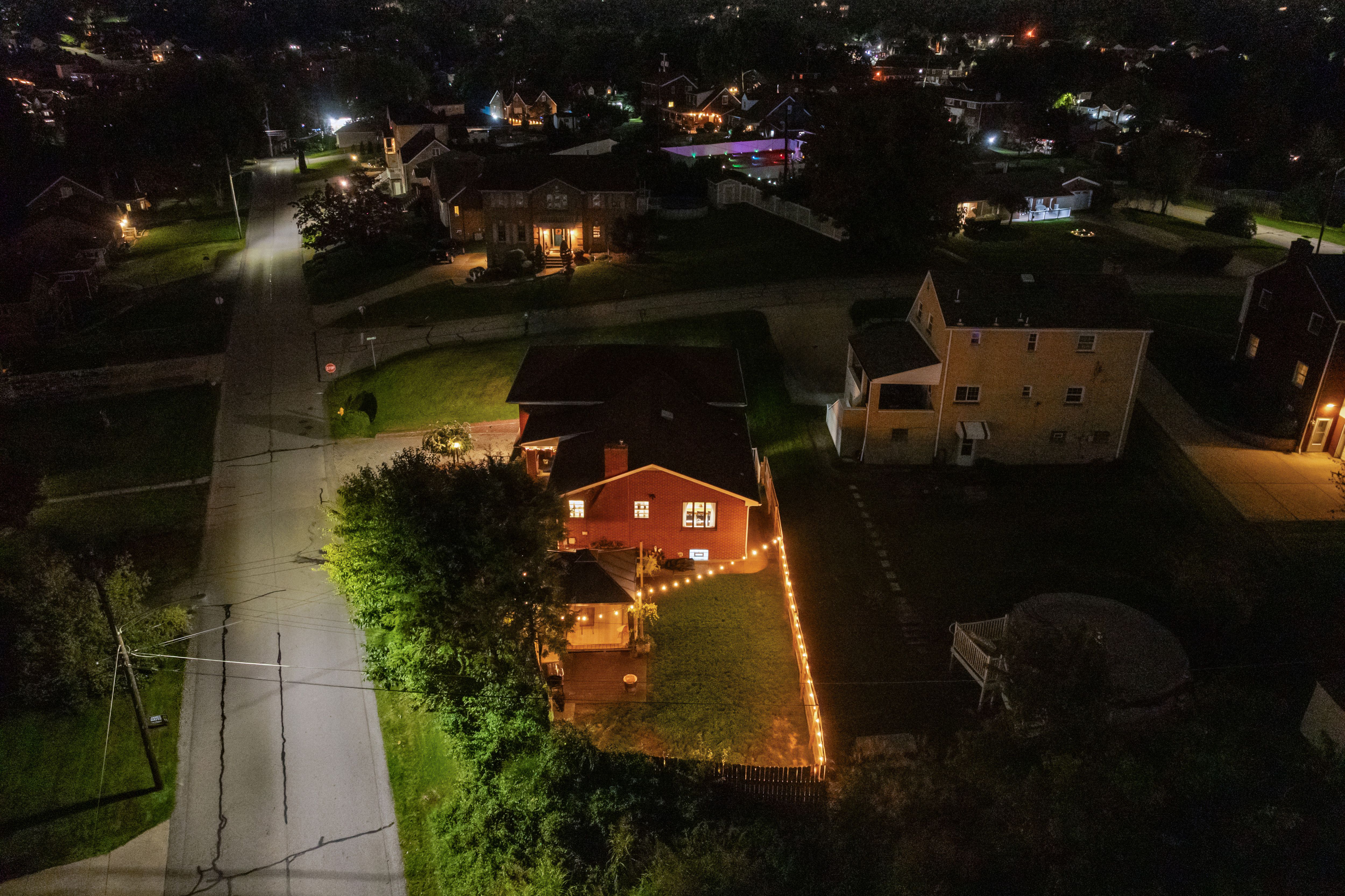  1260 Laurel Hill Drive, West Homestead, PA 15120 - 物件實景