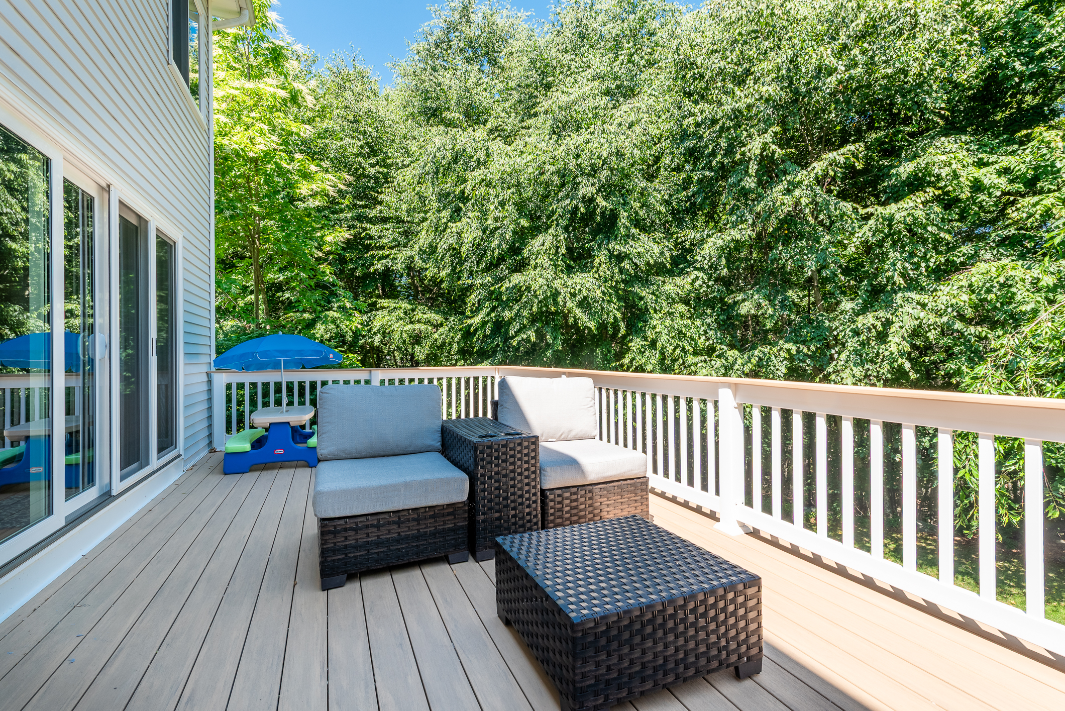  Classic Colonial Nestled on 3 Private Acres in Autumn Ridge - 物件實景