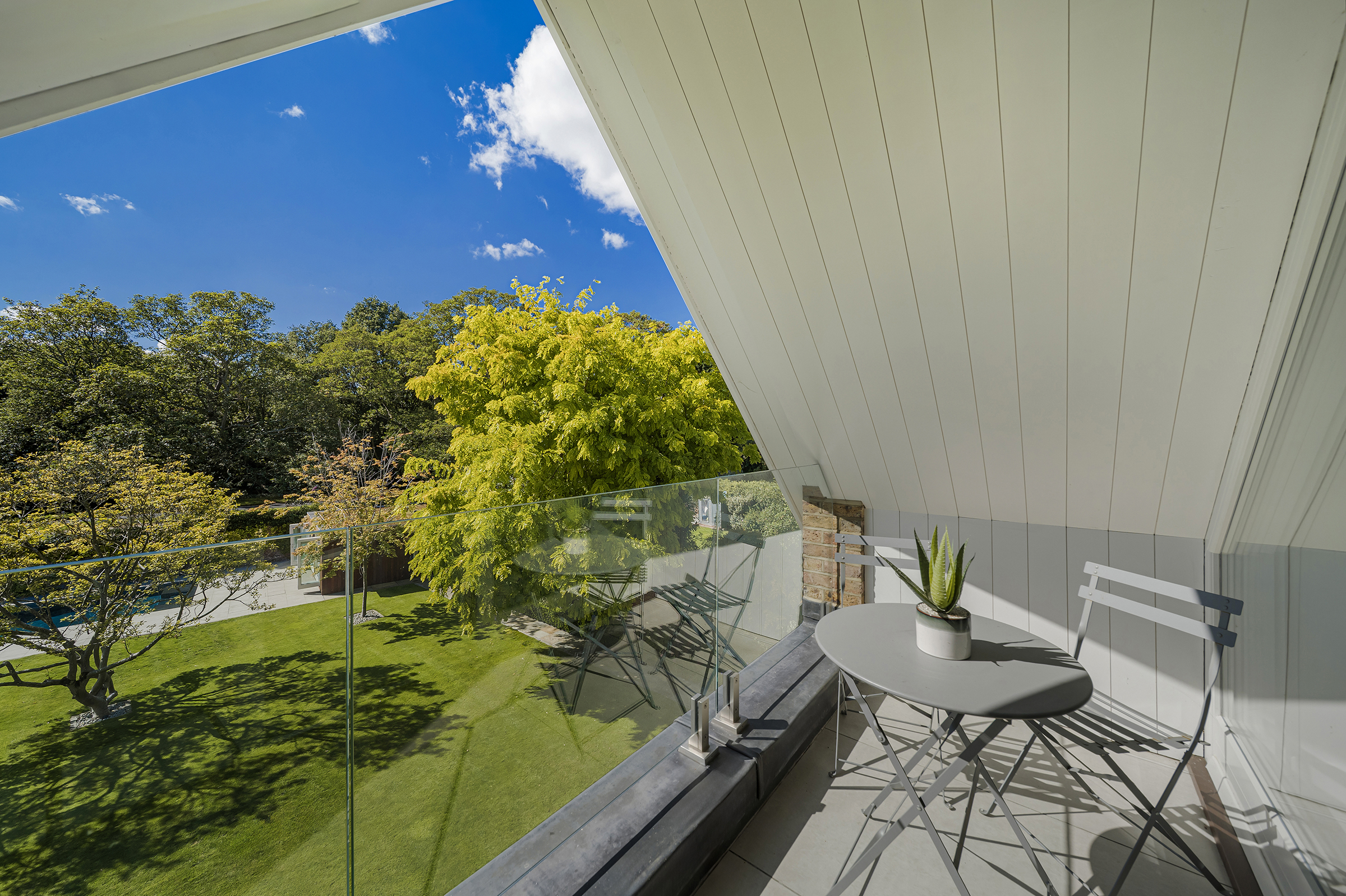  A Landmark Contemporary Home in Sudbrook Gardens - 物件實景