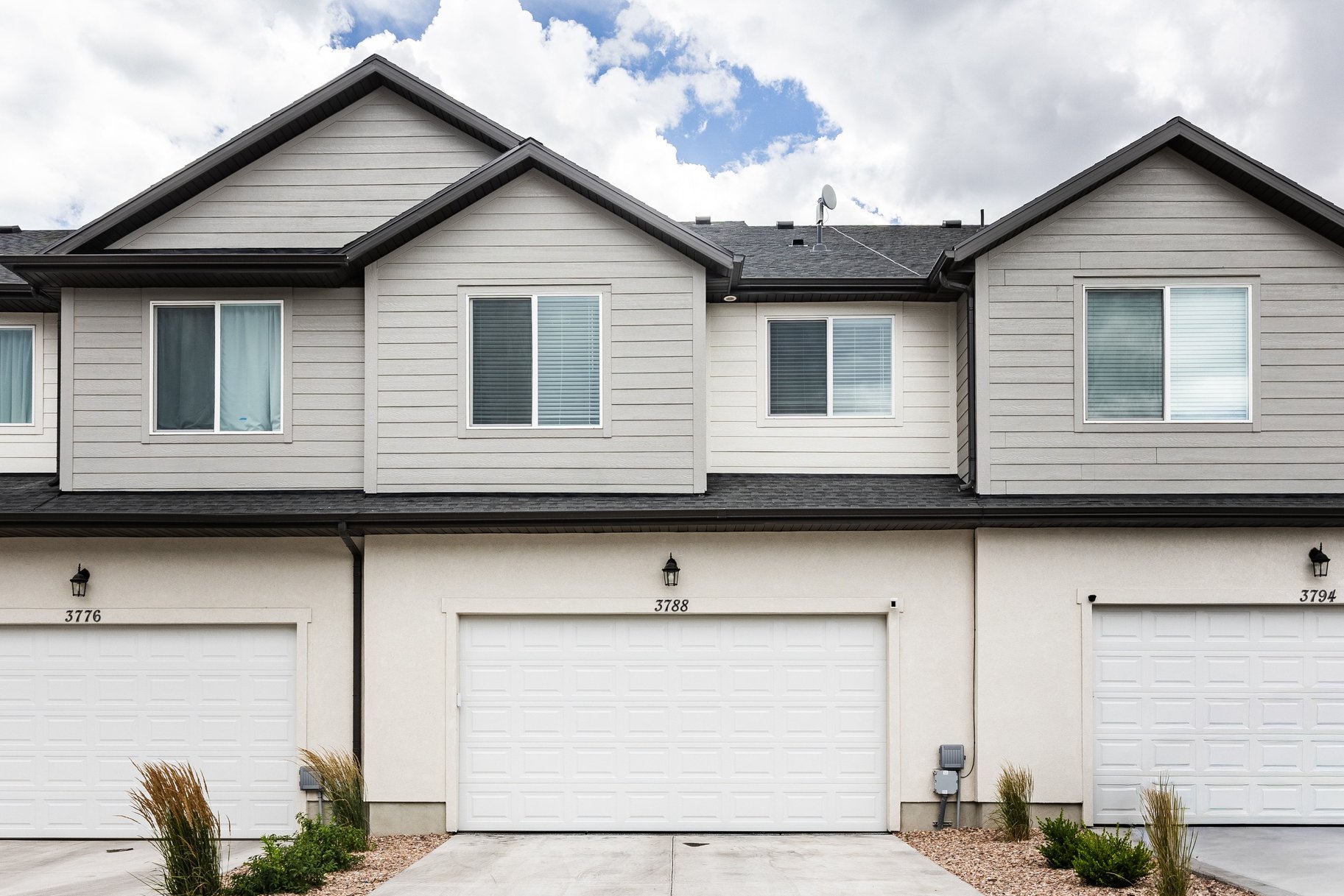  Beautifully Upgraded Townhome - 物件實景