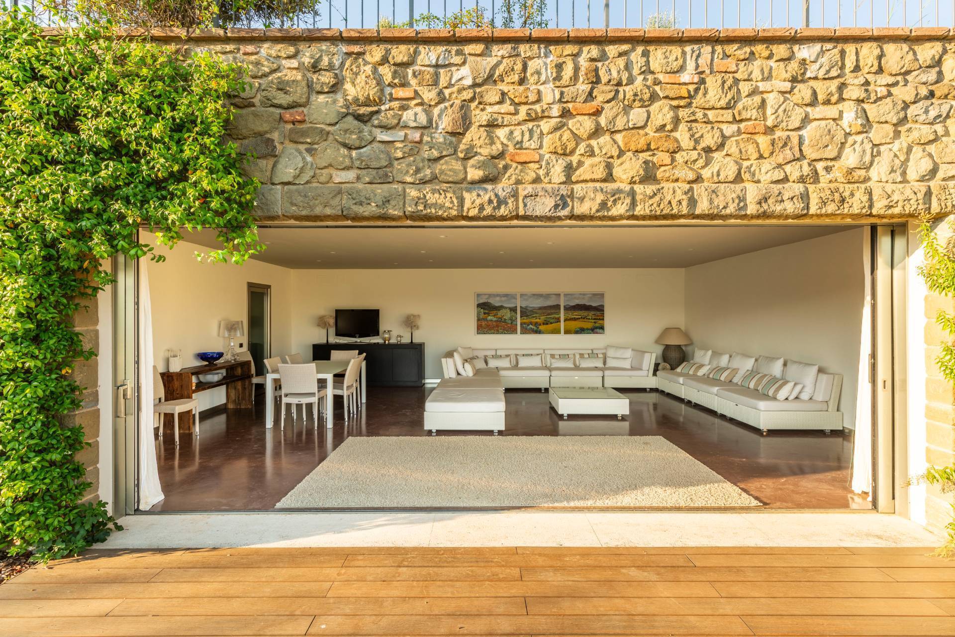 Perugia, Perugia, 06100, IT, 4 Bedrooms Bedrooms, ,5 BathroomsBathrooms,Residential,For Sale,1730390