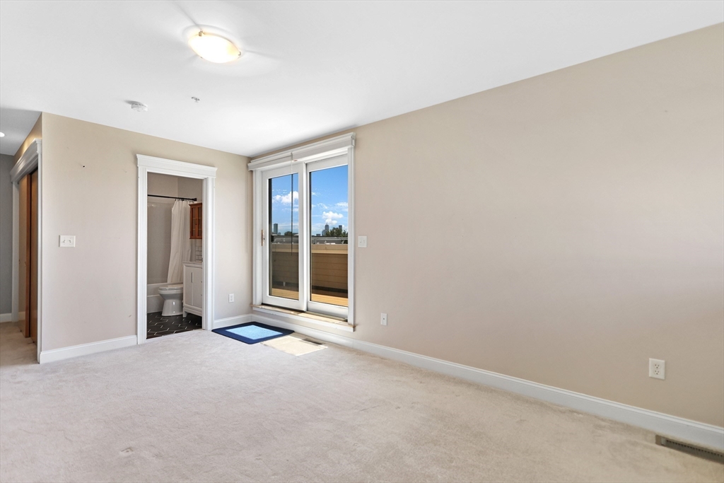 Somerville, Massachusetts, 02143, United States, 1 Bedroom Bedrooms, ,2 BathroomsBathrooms,Residential,For Sale,1899714