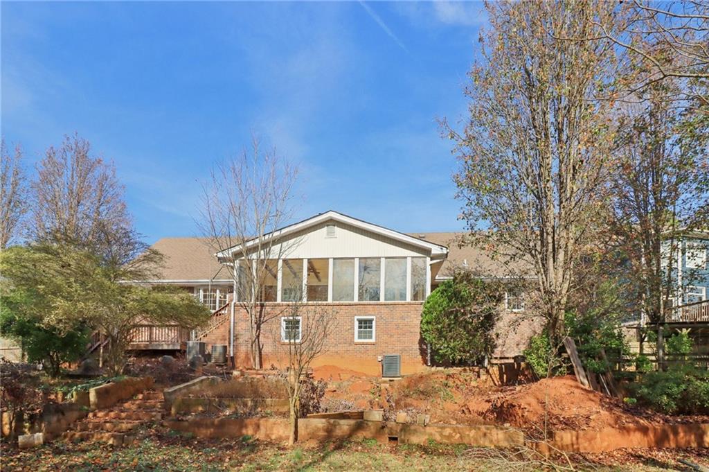 Smyrna, Georgia, 30082, United States, 6 Bedrooms Bedrooms, ,3 BathroomsBathrooms,Residential,For Sale,2002854