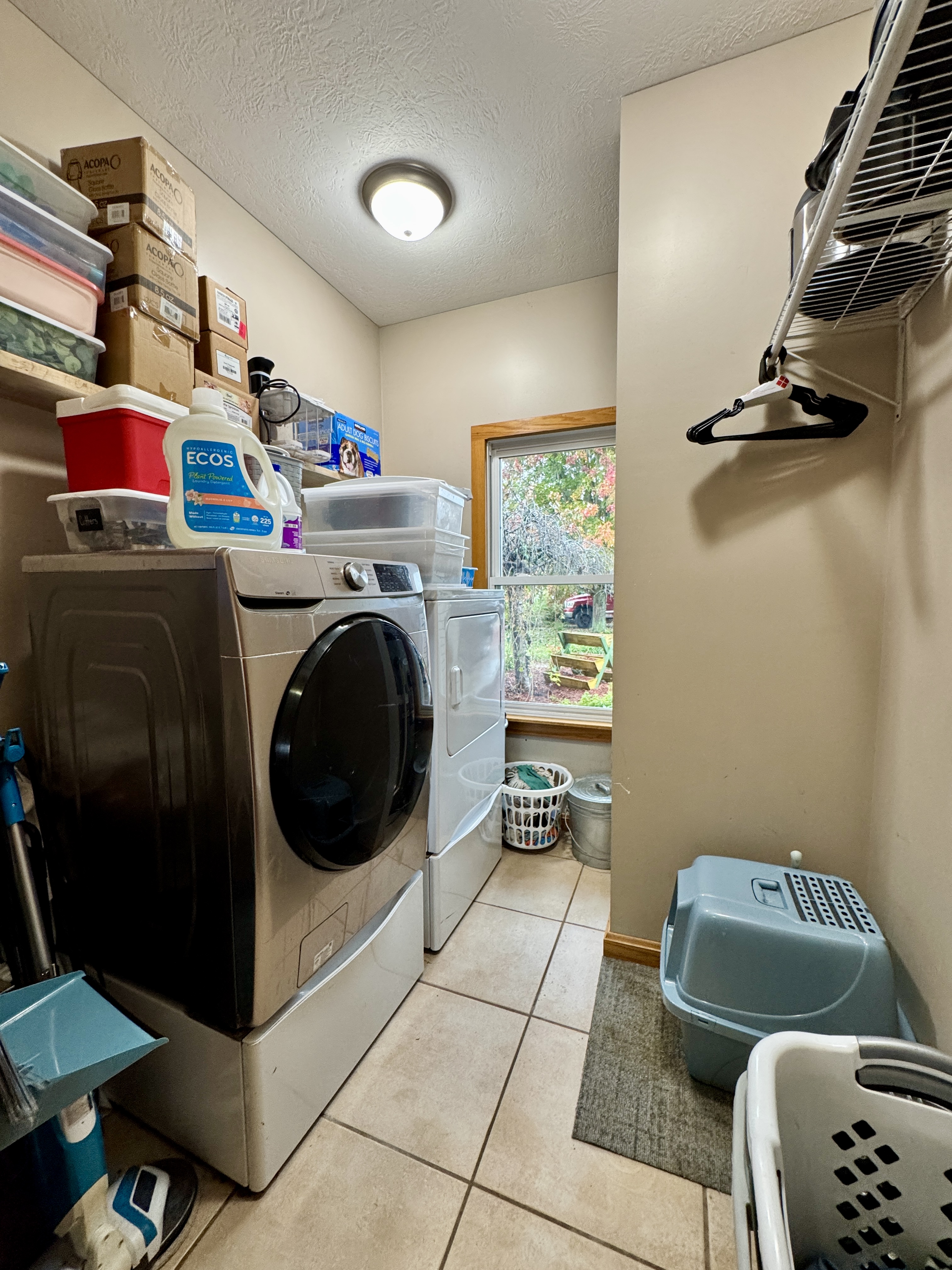 Hillsboro, Kentucky, 41049, United States, 3 Bedrooms Bedrooms, ,3 BathroomsBathrooms,Residential,For Sale,1984101