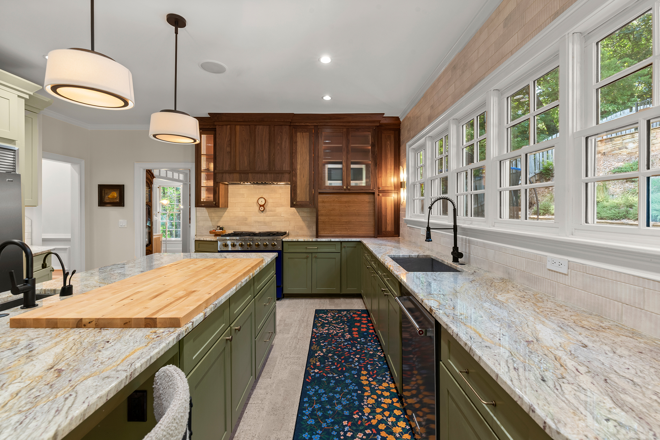  Move-in Ready Stunner in Highly Coveted Swim/Tennis Spalding Lake - 物件實景