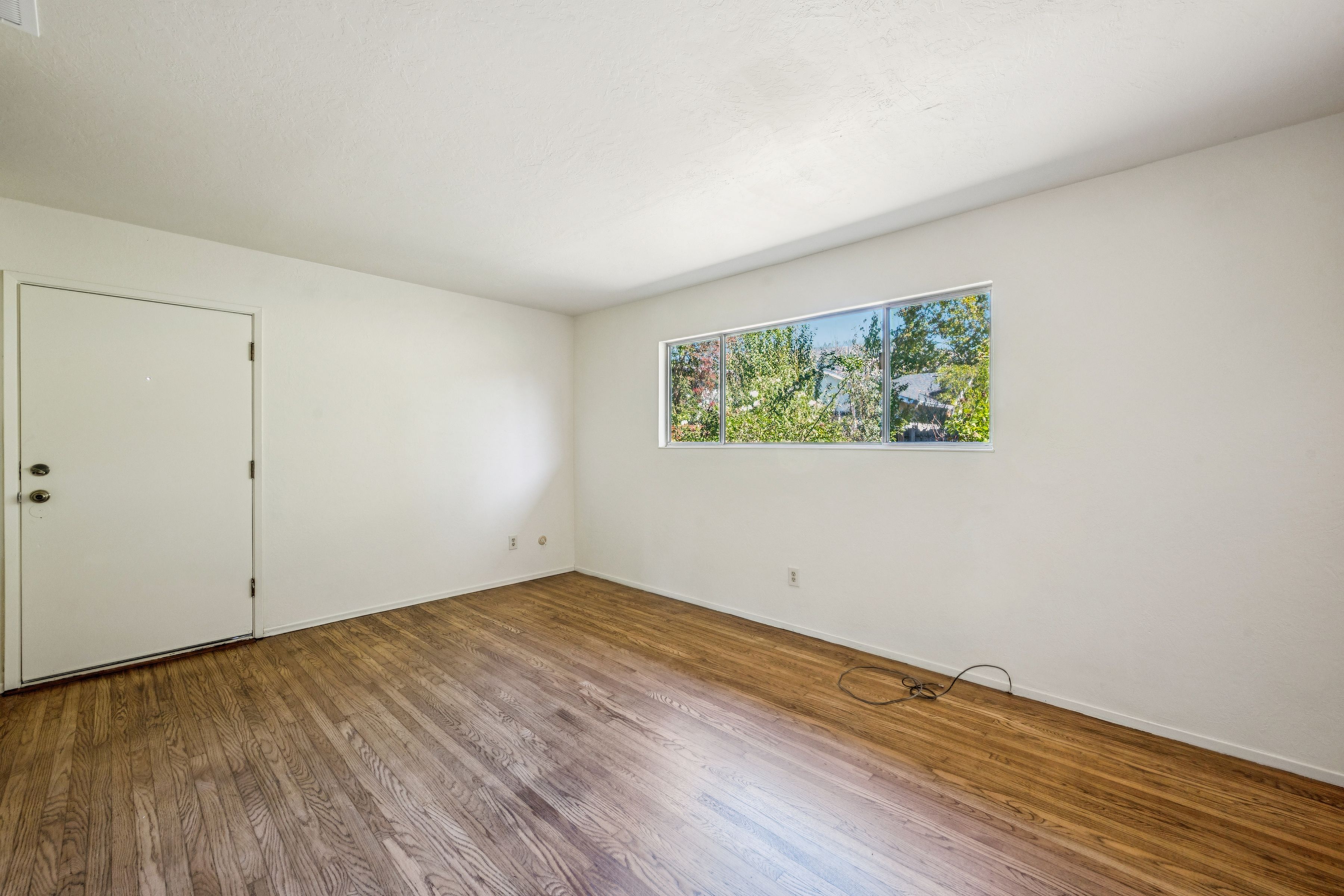  516 Oak Lake Avenue - 物件實景