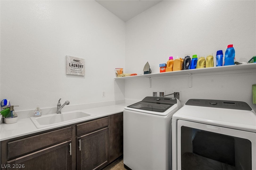 Henderson, Nevada, 89011, United States, 4 Bedrooms Bedrooms, ,2 BathroomsBathrooms,Residential,For Sale,2024646