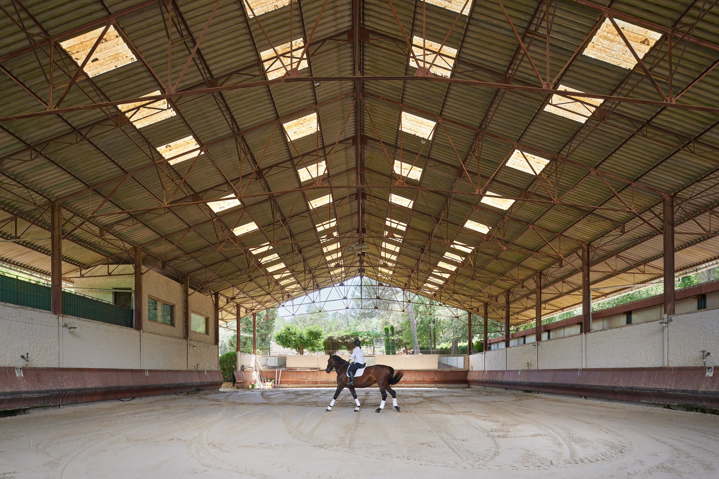  Roquefort-les-Pins equestrian estate 24 hectares 700 sqm villa near Cannes Mona… - 物件實景