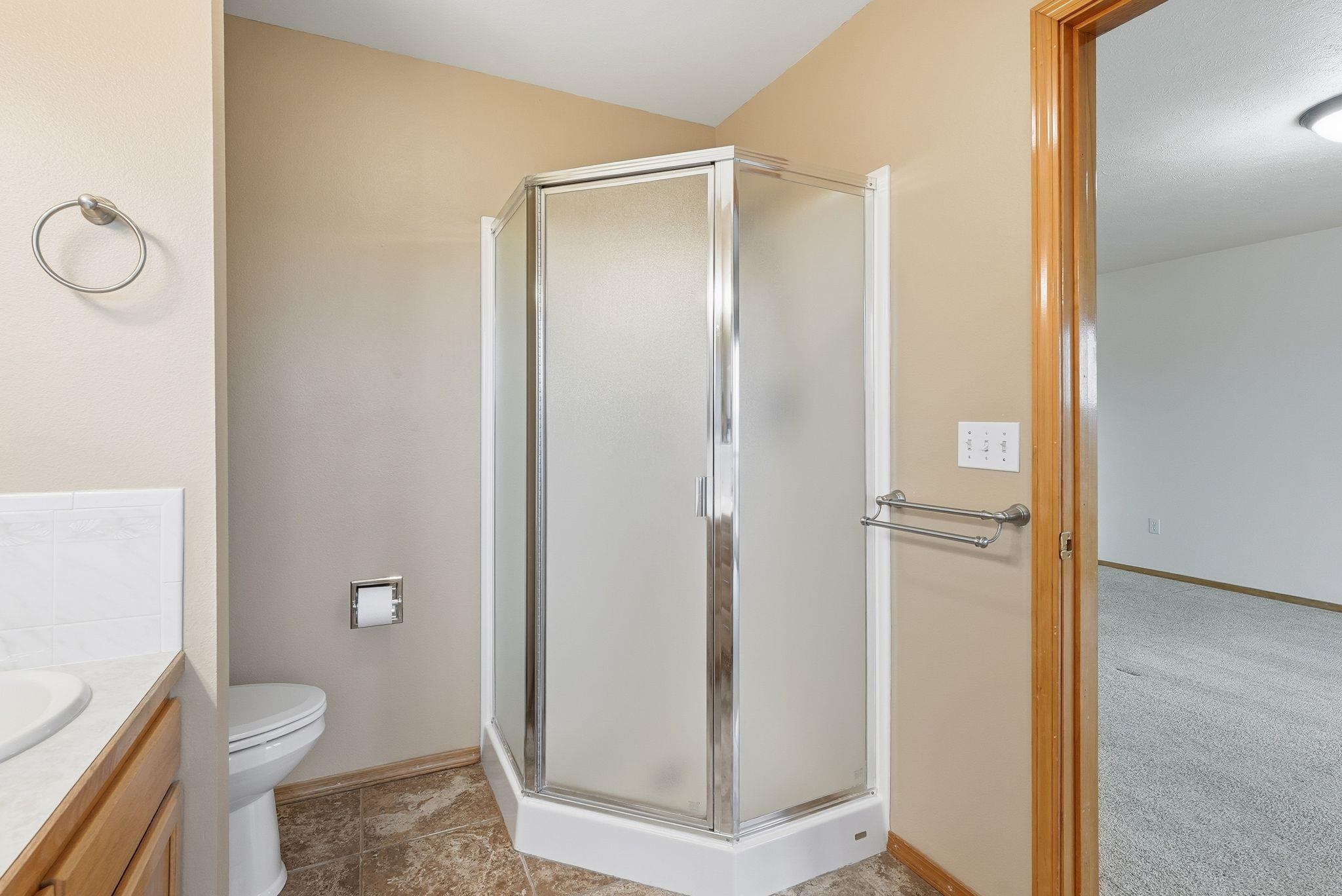 Seven Bays, Washington, 99122, United States, 5 Bedrooms Bedrooms, ,3 BathroomsBathrooms,Residential,For Sale,1992977